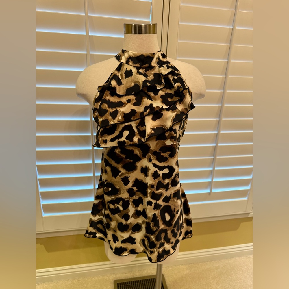 Maurices Leopard Top (Size Medium) NWOT